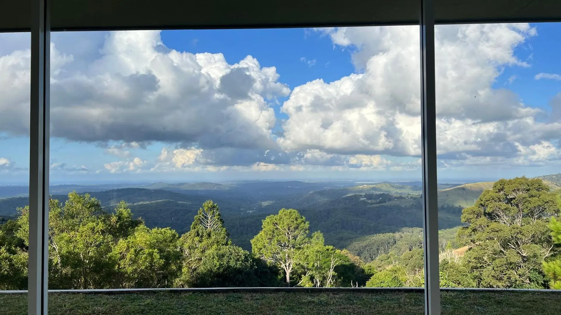 Sky High Luxury Estate Villa Balmoral Ridge Australia