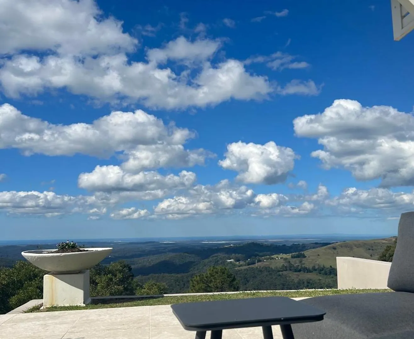 Sky High Luxury Estate Villa Balmoral Ridge